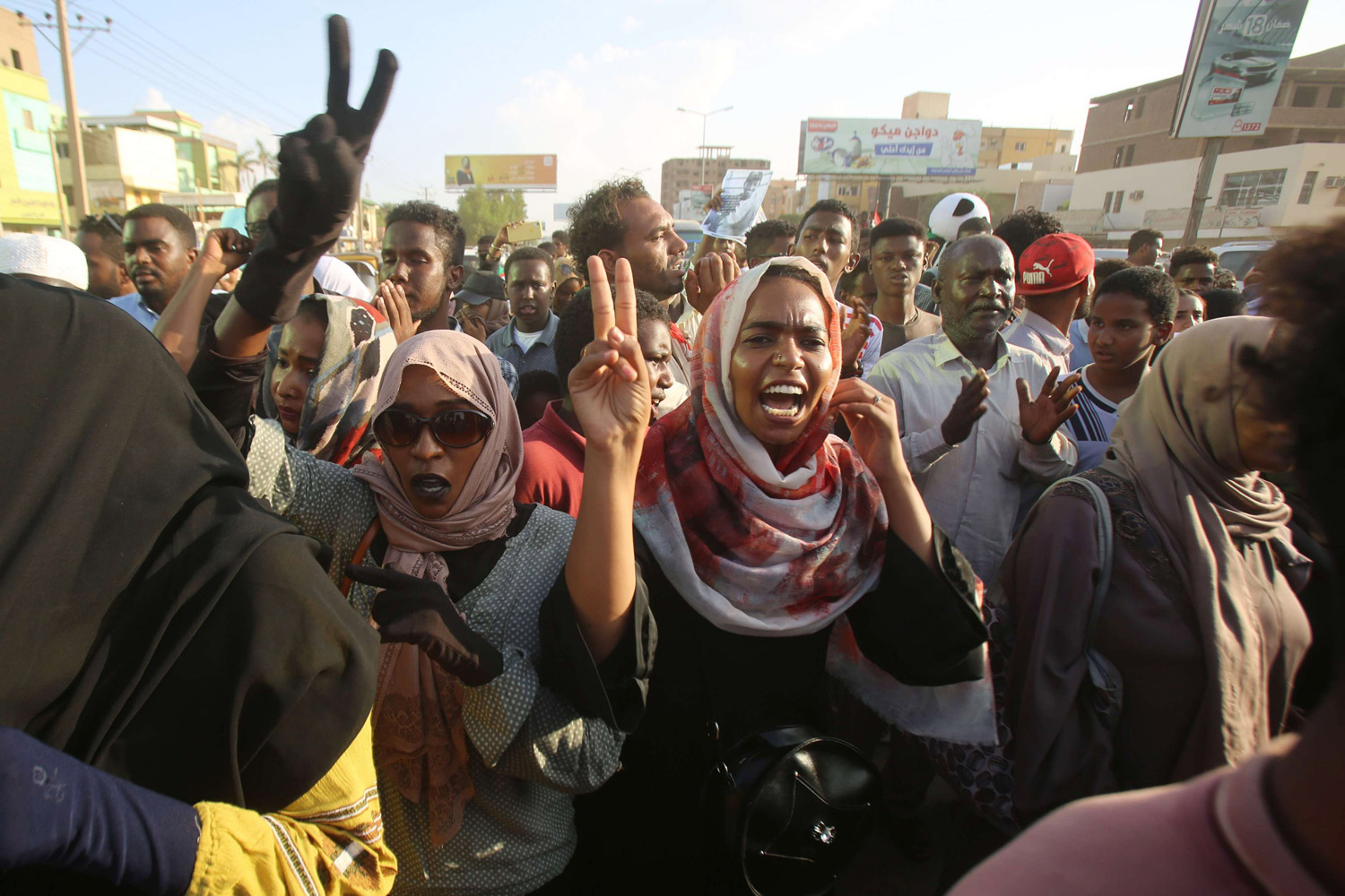 الثورة السودانية قامت على أكتاف النساء