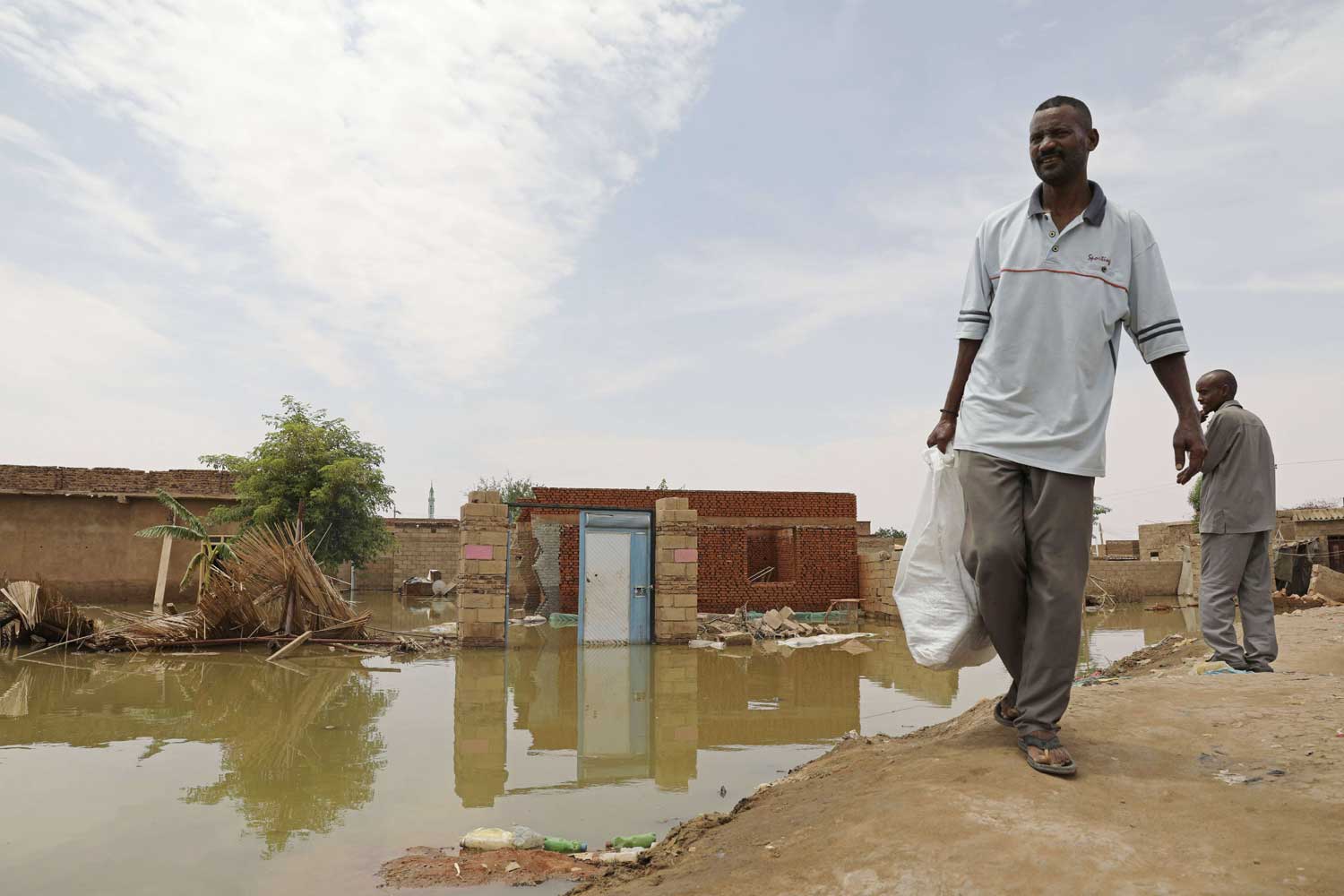 السودان يسعى إلى تجاوز الظروف الصعبة التي يمر بها