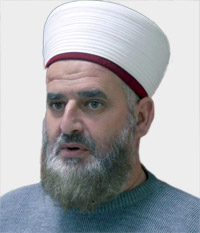 مهند أبورومي: لا يوجد مانع شرعي يحول دون تحرير أو عقد المرأة لعقود الزواج