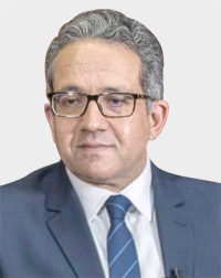 خالد العناني: نعمل على تهيئة الظروف الصحية المثالية لعودة السياح