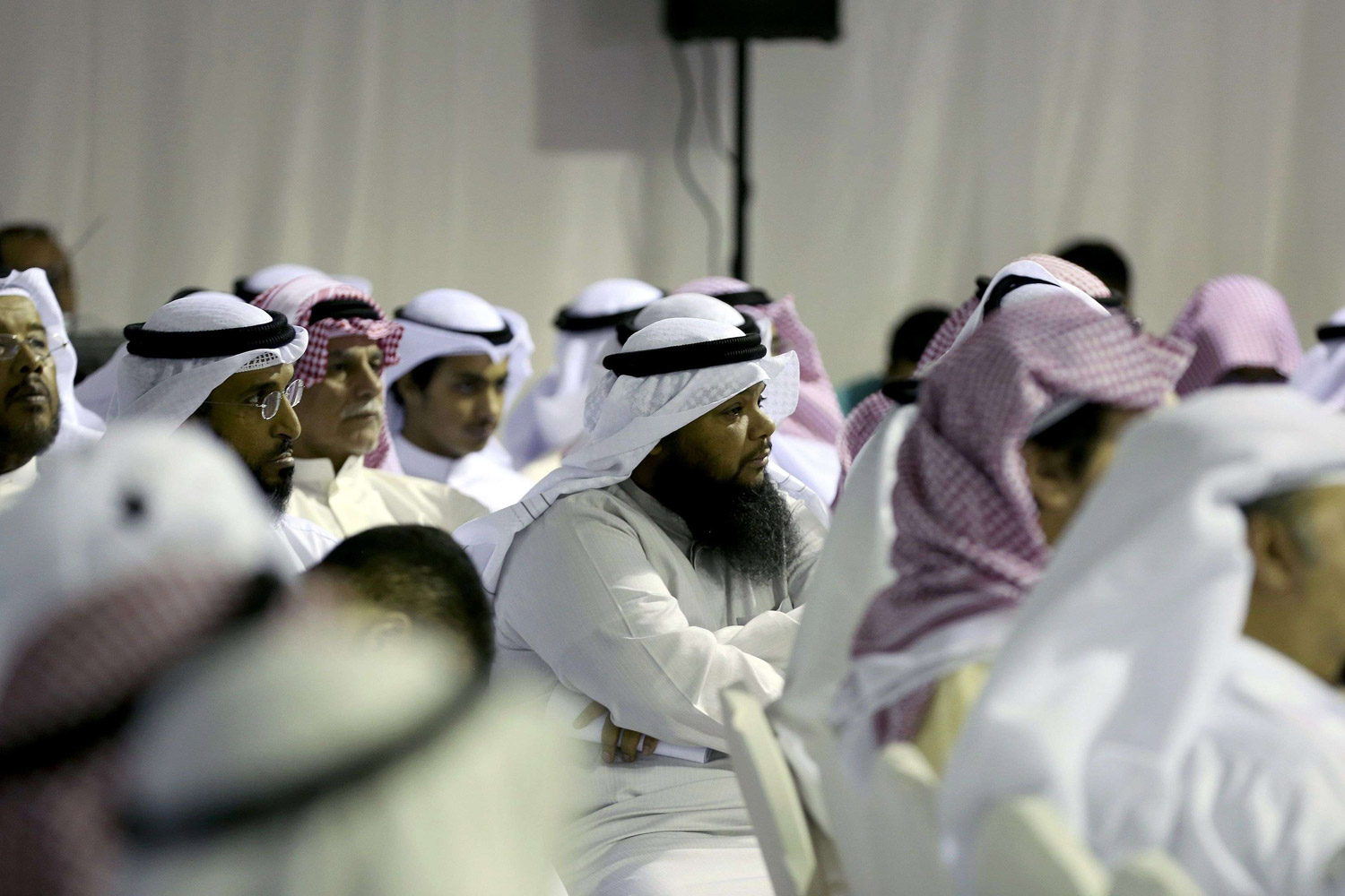 ارتباطات على حساب أمن الكويت 