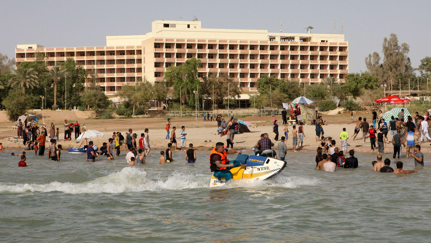العراق يحن الى عصر ذهبي مضى