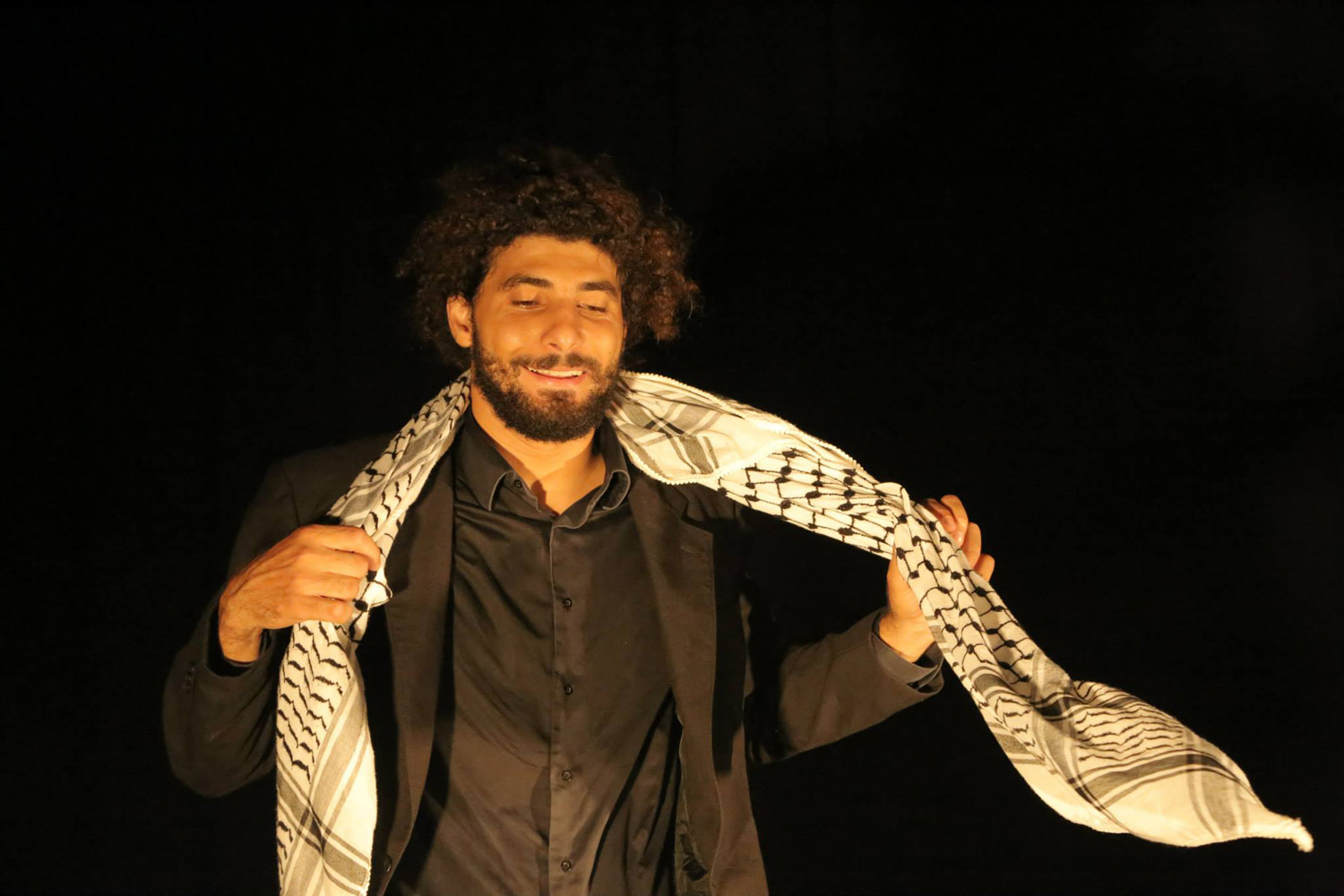 قاسم إسطنبولي: الهدف من المهرجان هو الحفاظ على الموروث الشفوي والمحافظة على التراث والهوية والفن الحكواتي