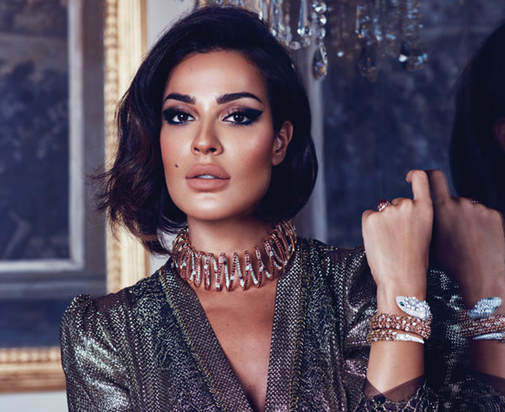 نادين نجيم بطلة مسلسل "عشرين عشرين" الذي انطلقت عملية تصويره بشكل متأخر