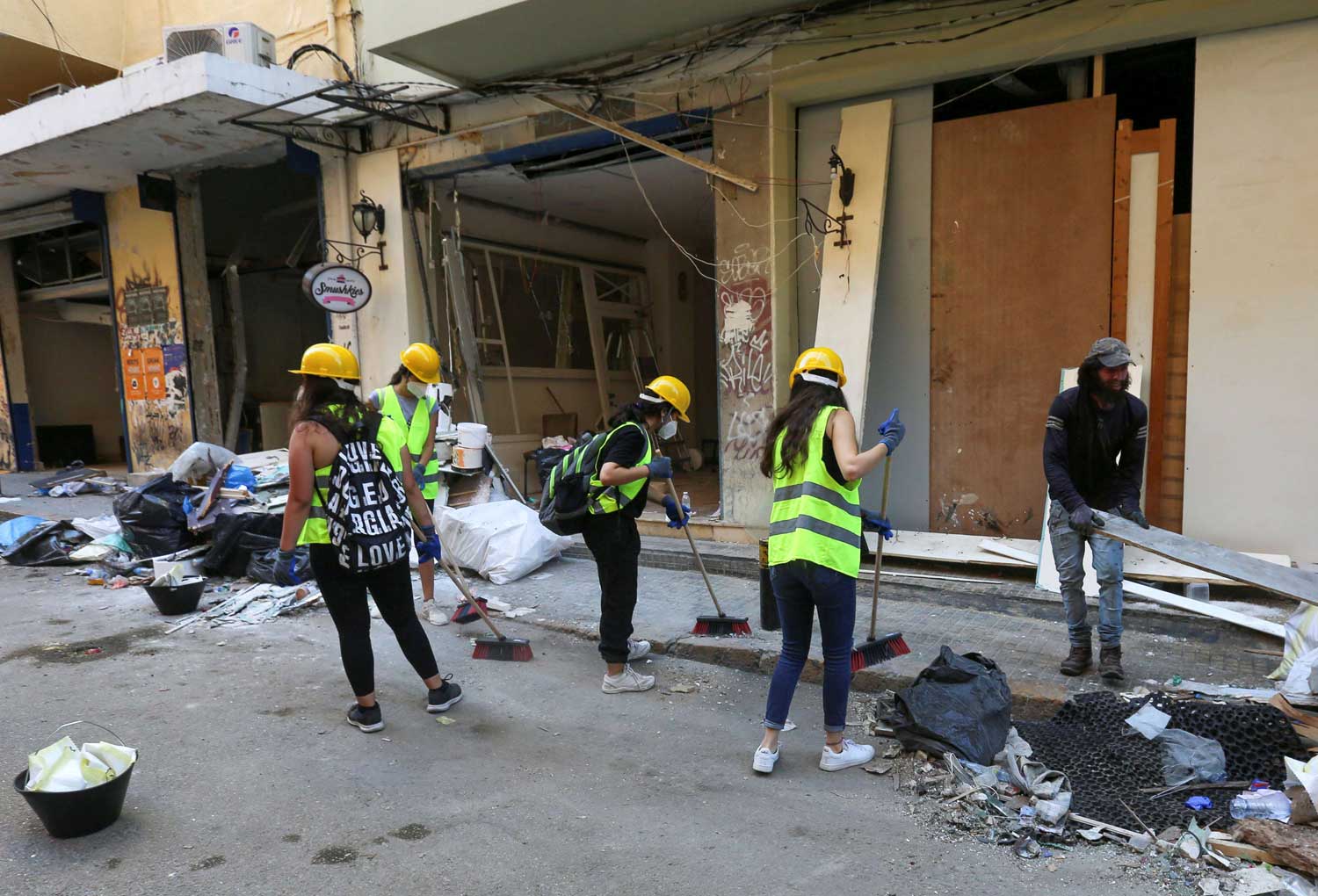 دول العالم تلتف حول لبنان بعد انفجار بيروت