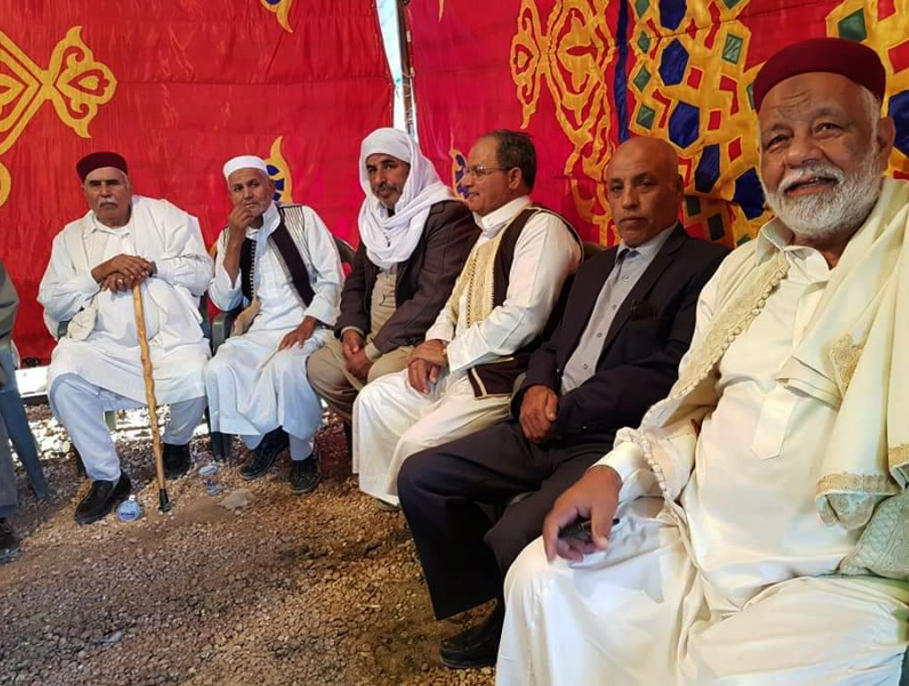 "القرية.. القرية"