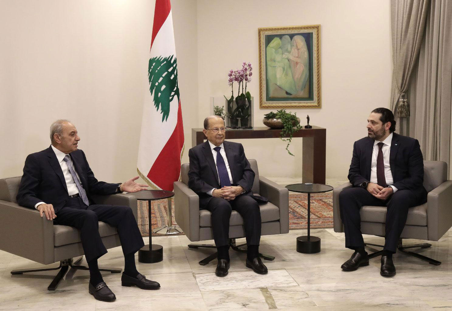 طموحات كرامي تصطدم بمعارضة ضمنية من الرئيس ميشال عون وصهره وزير الخارجية جبران باسيل على اعتبار أن الثقة به مفقودة لأنه يميل إلى فرنجية، العقبة الحقيقية في وجه طموح باسيل في الوصول إلى رئاسة الجمهورية.