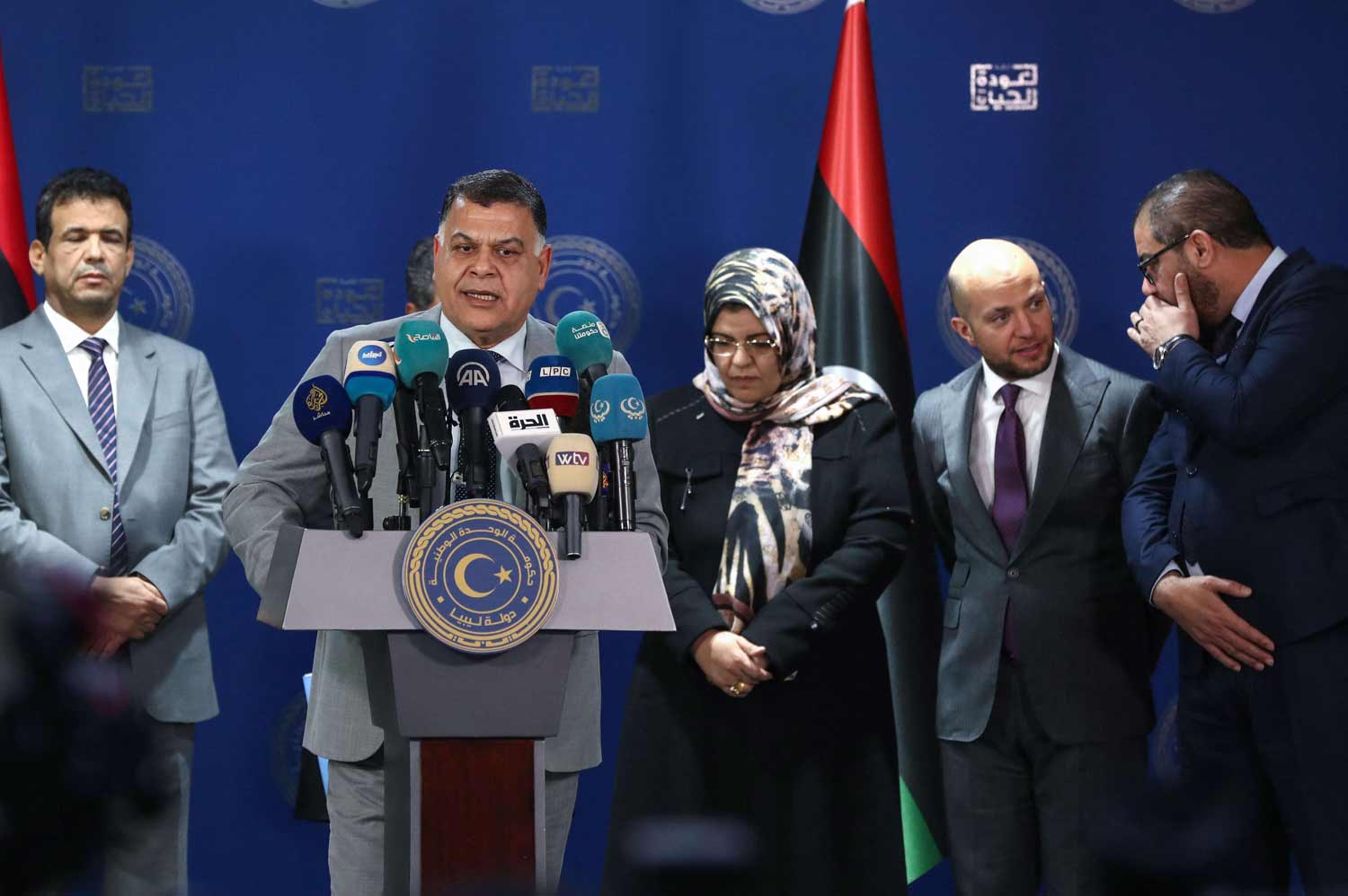 حكومة لا تستجيب لمشاغل الليبيين 