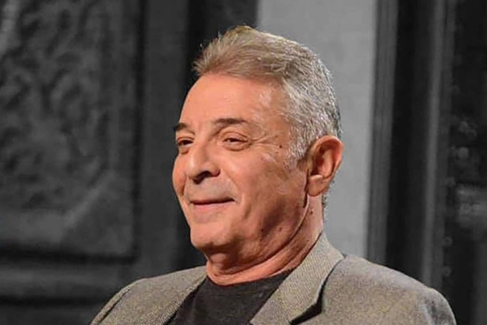 محمود حميدة يشارك في رمضان بمسلسل "لما كنا صغيرين"