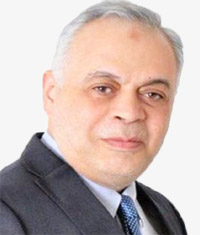 أشرف زكي: ماجدة ظلت تمثل قيم حب الحياة رغم اعتزالها الفني الطويل