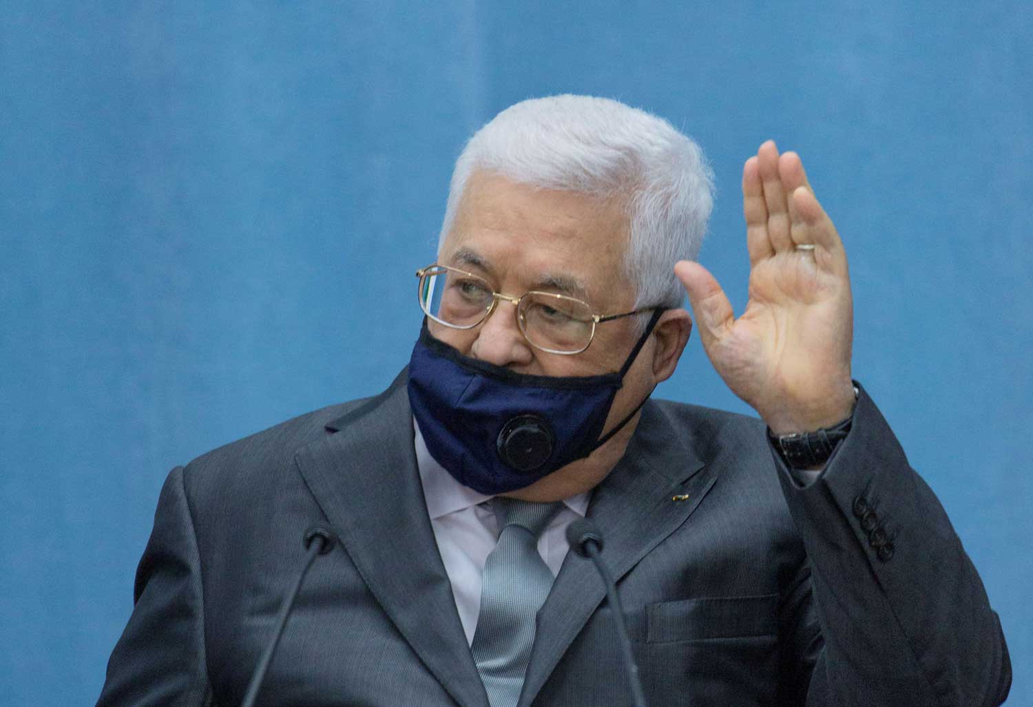 القيادة الفلسطينية ستبقى أمام واقع تراجع مكانة القضية الفلسطينية في سلم الاهتمامات العربية والدولية. 