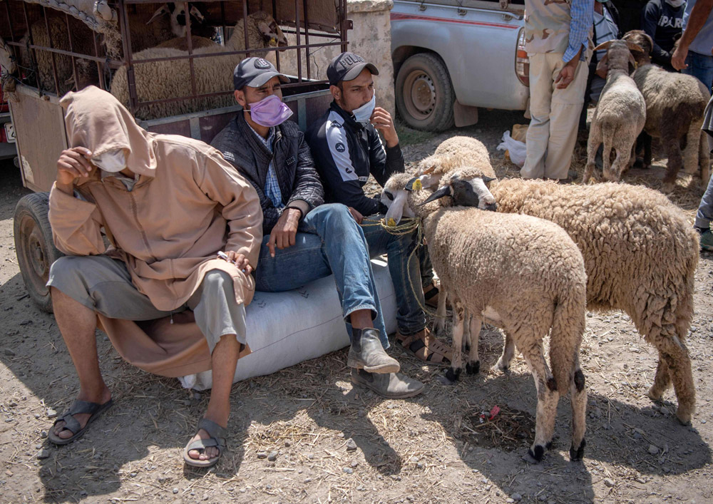 في انتظار الزبائن