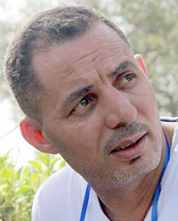 محمد الجنايني: لا يصحّ لمسرح الشارع أن يكون مشفّرا ومحملا برموز معقدة، فهو مباشر يخلق الحميمية