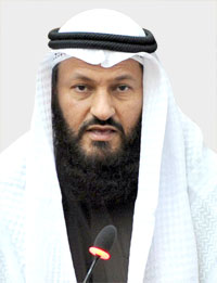 محمد هايف: دعاة المساواة جعلوا المرأة قاضية، والقضاة ثلاثة رجال