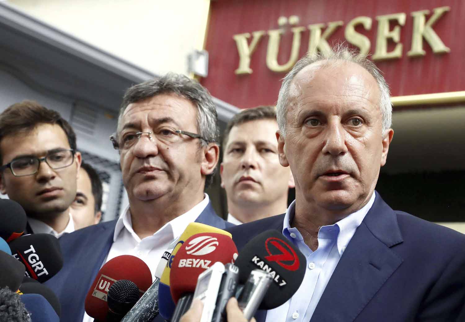 المعارضة تتهم أردوغان بالميل نحو الاستبداد