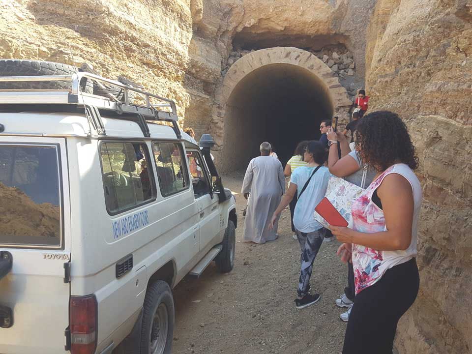 مدينة يرتادها السياح جماعة