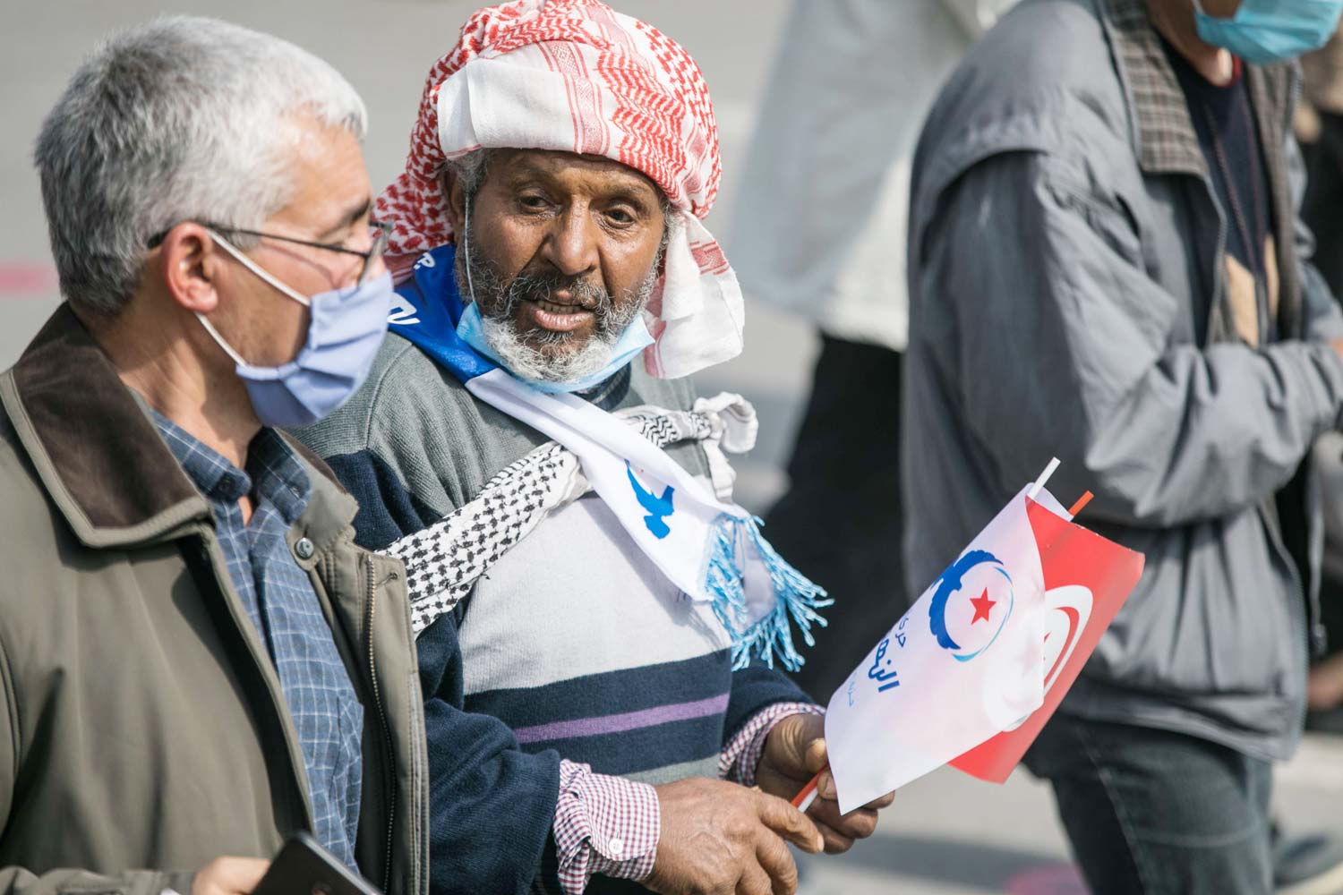 الغنوشي يواجه معارضة داخلية وحراكا لم ينجح إلى حد الآن في إسقاطه، ما يشكل مدعاة للتساؤل عن الأسباب الكامنة وراء ذلك، وهو ما يفسره البعض بأن قادة الحركة يؤمنون بطاعة زعيمهم