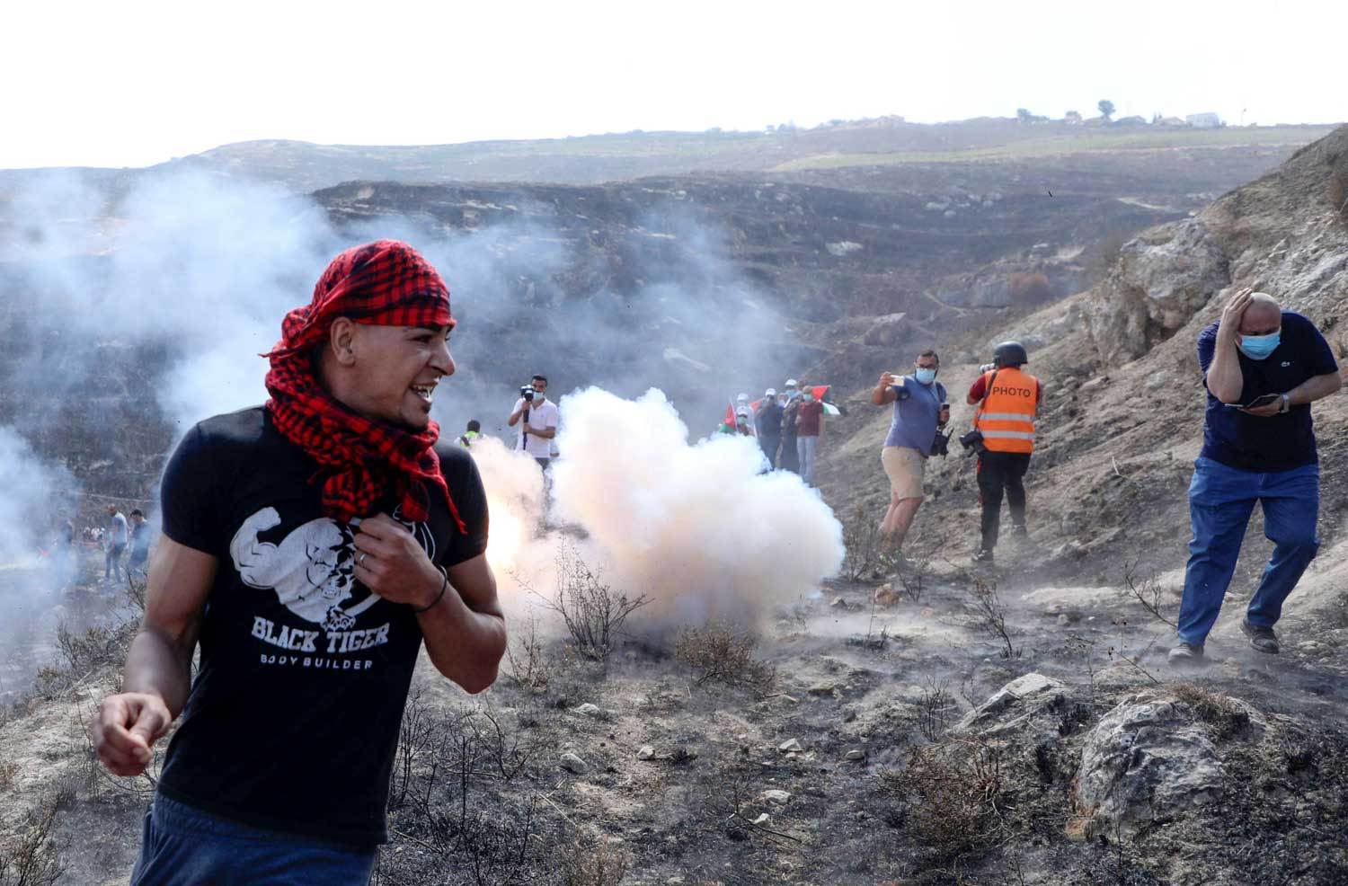 أطفال الحجارة الذين كانوا في نحو العاشرة، صاروا رجالا