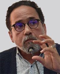 الناقد المغربي صلاح بوسريف يدعو إلى إعادة قراءة الشعر