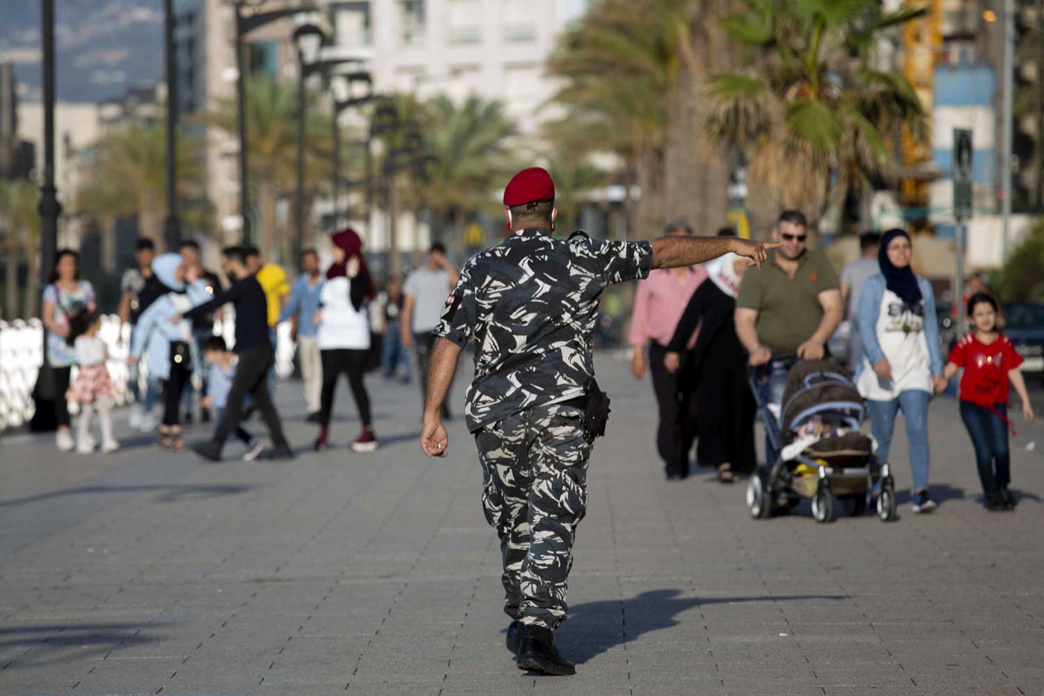 في انتظار