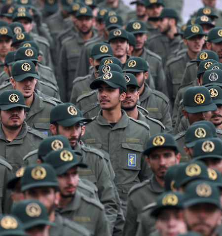 هناك مشكلة اسمها "الحرس الثوري" الذي لا مهمّة له سوى قمع الإيرانيين أنفسهم