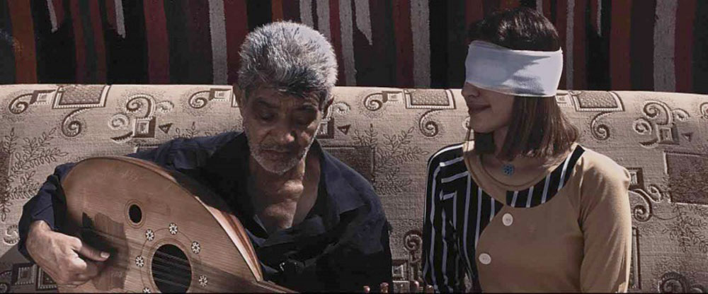 فيلم يطلق إشارة تحذير