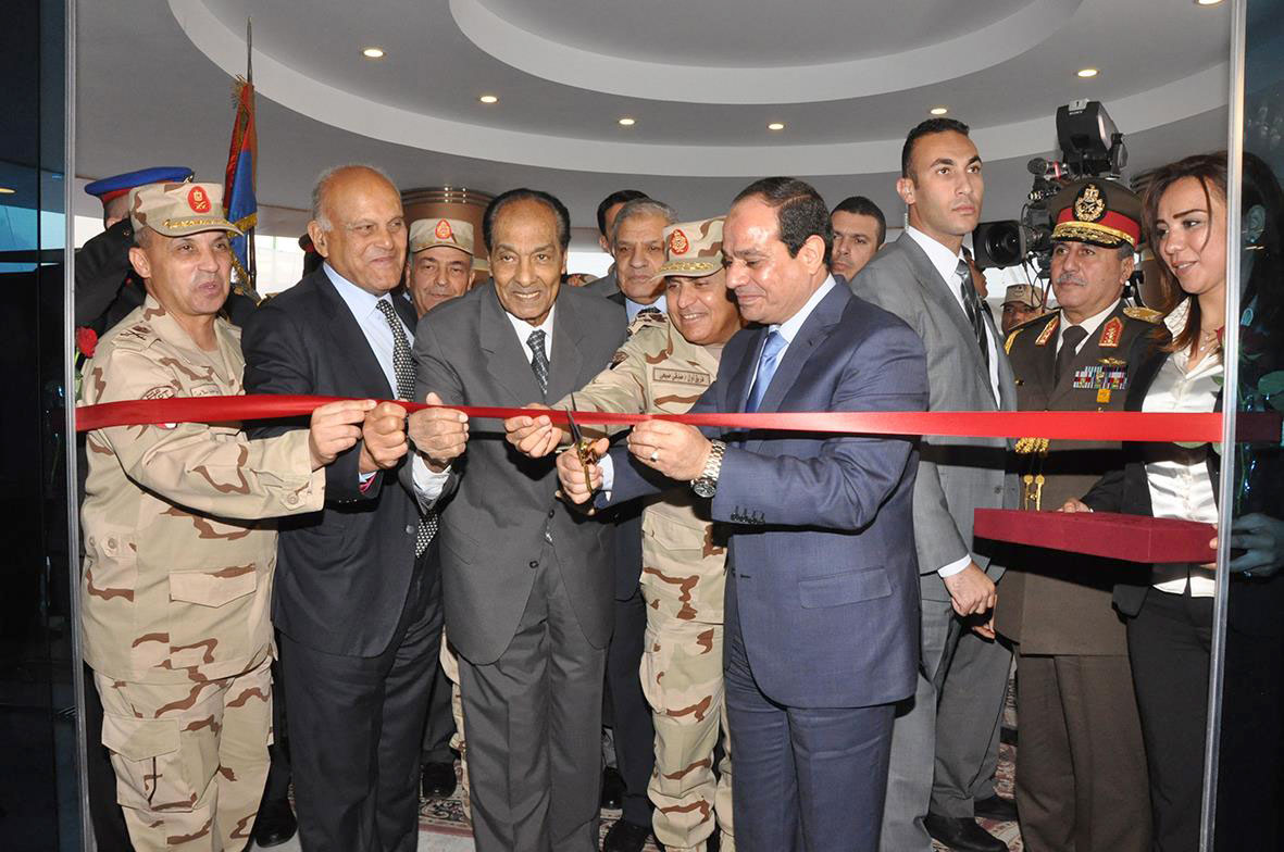 الإخوان استحسنوا اسم السيسي حين تردد كبديل عن طنطاوي، لاعتقادهم أنهم يوجهون ضربة معنوية للأخير لأنهم فضلوا عليه تلميذه ومدير مكتبه السابق
