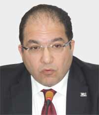 عادل اللمعي: ركود الاقتصاد العالمي ينال من إيرادات القناة