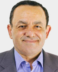 عمرو الشوبكي: تحولات في المشهد السياسي إلا أنها ما زالت قيد البناء