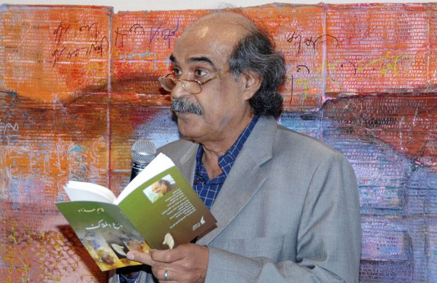 الأكثر يأسا بين الشعراء العرب المعاصرين هو قاسم حداد، وهو في الوقت نفسه الأشد التصاقا بالأمل. لا وجود لتناقض. ذلك لأن الأمر يتعلق بالشعر