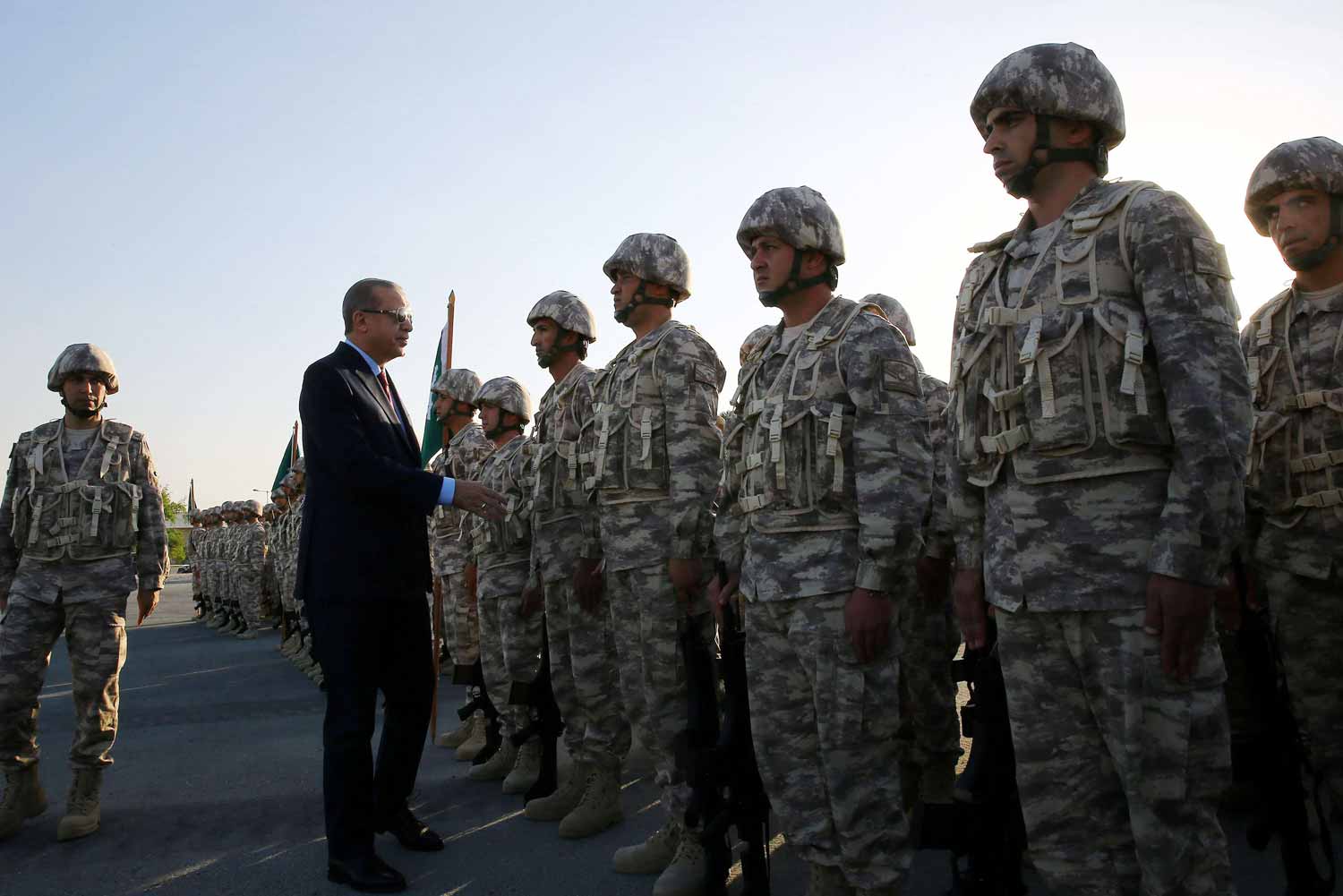 أردوغان يبحث عن تمدّد عسكري تركي