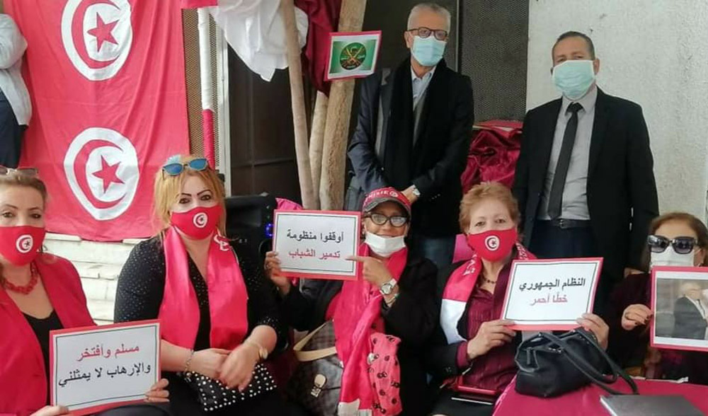 المبادرة الكويتية تتزامن مع اعتصام مفتوح ضد الاتحاد العالمي لعلماء المسلمين