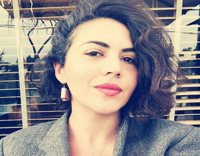 ريم سعد من خلال لوحاتي الفسيفسائي الضوئية أستهدف الإنسان وما يحيط به من تراث وثقافات متنوعة