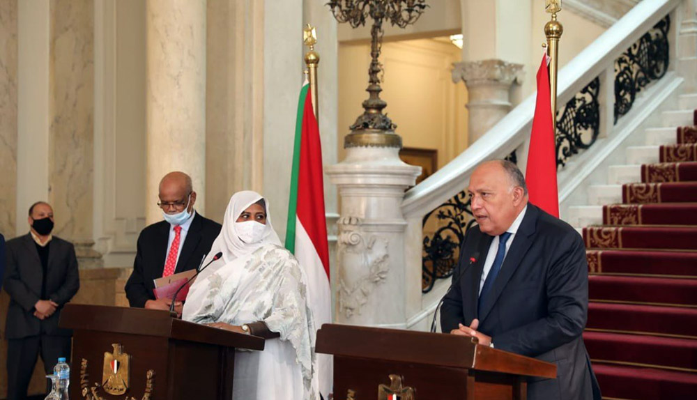 ثلاثة ملفات ستواجهها المهدي قد تكشف جانبا مهما من وجهها الدبلوماسي، يفرض عليها استعادة ميراث آل المهدي في البراغماتية؛ التطبيع مع إسرائيل والعلاقة الإشكالية مع إثيوبيا والعلاقة التاريخية مع مصر.