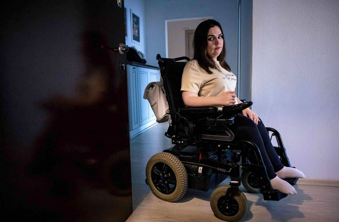 الأفراد الذين يرثون نسختين معيبتين من جين يسمى اختصارا “إس.إم.إن – 1” يعانون من مرض ضمور العضلات الشوكي