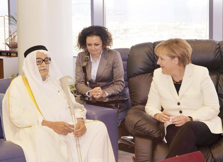 تكفير المتطرفين للشيخ كامل يعود إلى تصريحات جريئة أدلى بها، أو إلى مشاريع يقوم بإنشائها تعتبر محرمة في عرفهم كاهتمامه المبكر بالمرأة، مثل المصنع الذي أنشأه في مكة قبل أربعين سنة وخصصه للنساء، وكان مصيره الإقفال.
