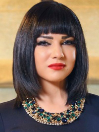 الممثلة صفاء سلطان تجسد في مسلسل "وهم" شخصية "ريتا" المحللة النفسية التي تعمل في الأمن الجنائي