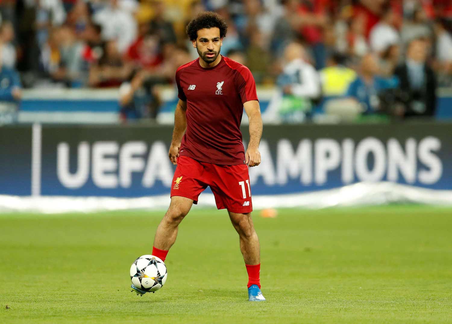 أزمة بشأن تعويض غياب محمد صلاح في الخط الأمامي للمنتخب المصري