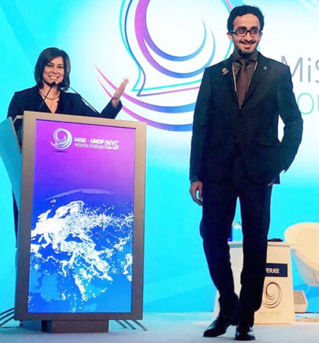دور هام يعود الفضل فيه للعساكر مؤخراً، تمثل في إيصال شكاوى المواطنين لولي العهد السعودي، من خلال جميع الوسائل، أبرزها حسابه على "تويتر"