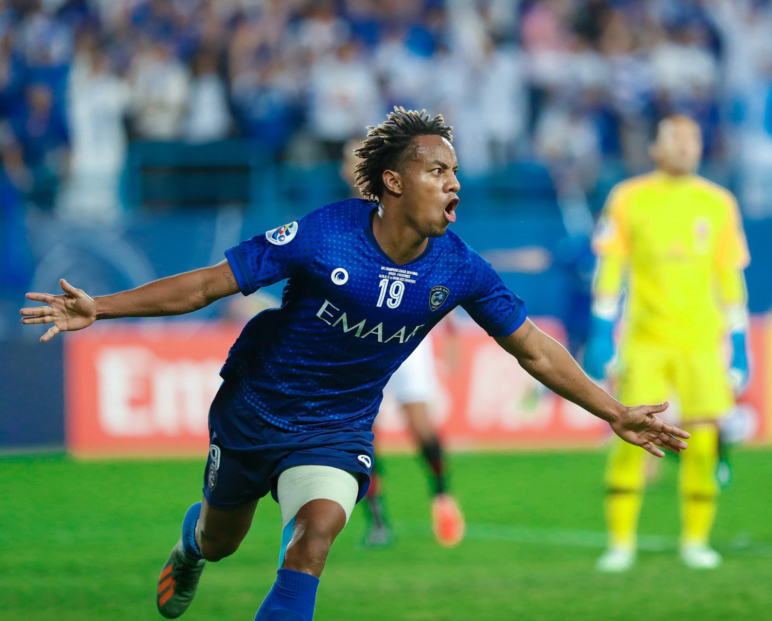 رأسية البيروفي كاريلو تمنح الفوز للهلال