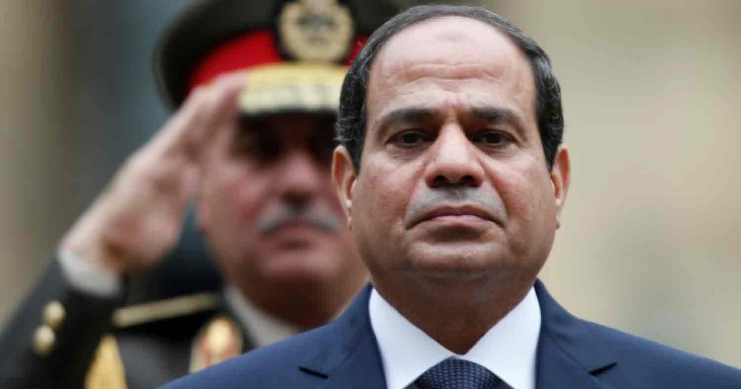 السيسي يسير منذ وصوله إلى الحكم على نهج واحد لا يغيره، بأن قادة الجيش لا يستمرون في مناصبهم لمدة طويلة