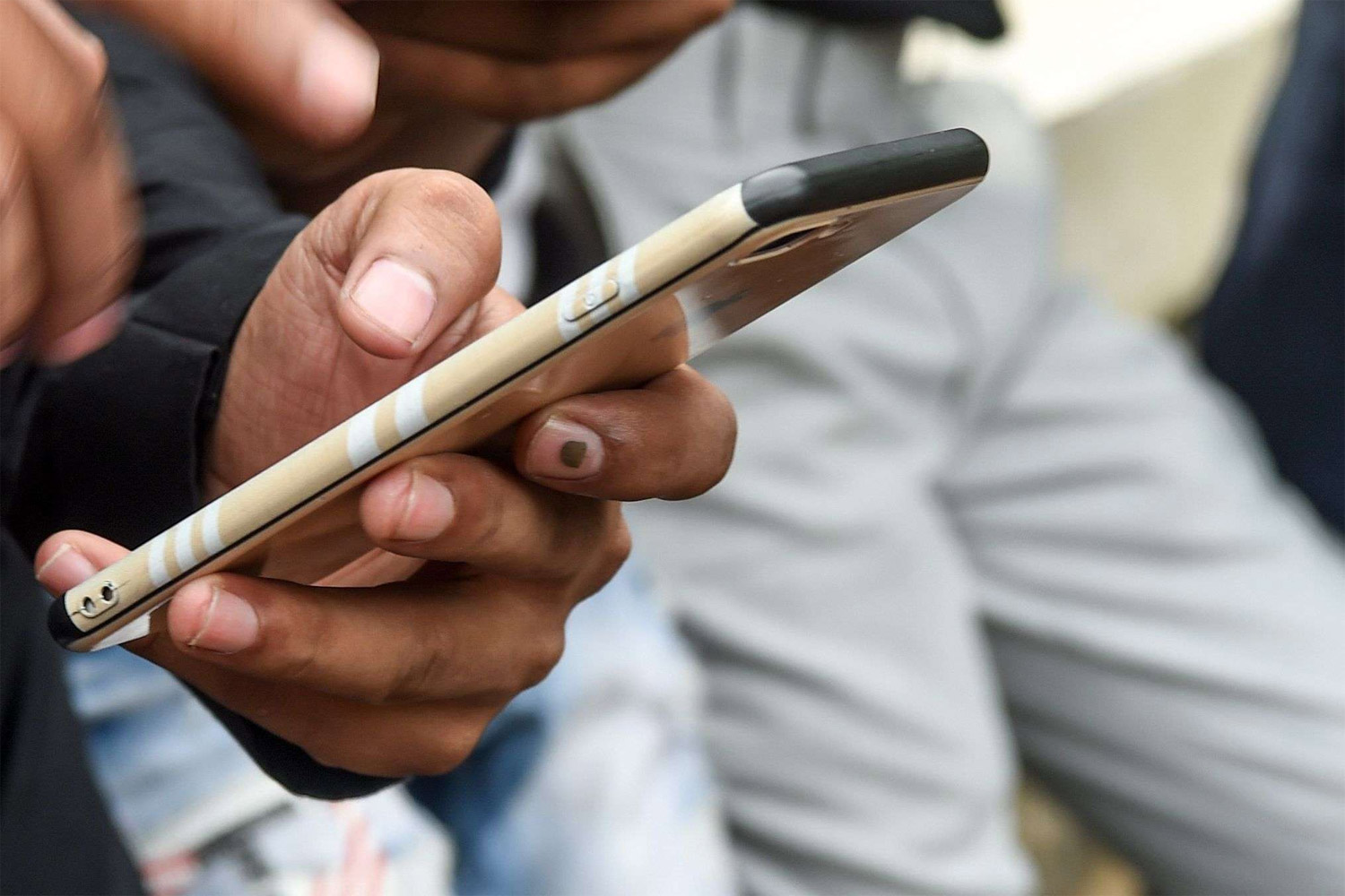 الجهل والعيب والحرام.. ثالوث يفاقم مشاكل المجتمعات العربية