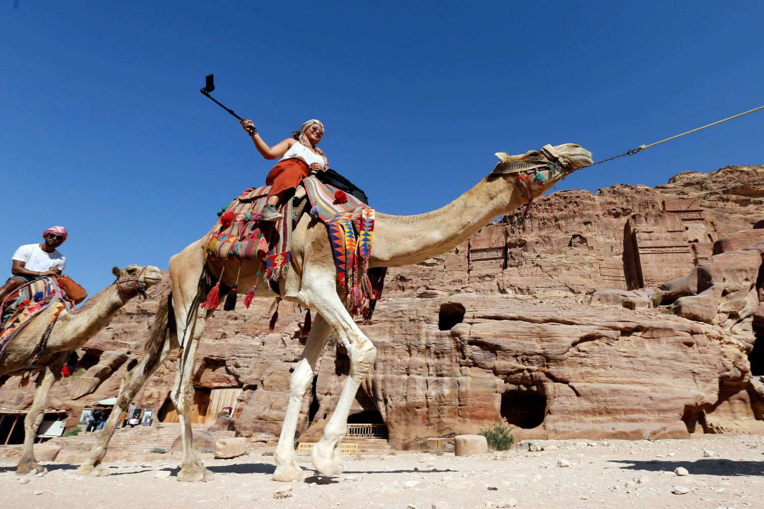وزارة السياحة الأردنية اتخذت الاجراءات اللازمة لتسهيل دخول السياح العرب وخاصة الخليجيين وتأمين وسائل الراحة لهم