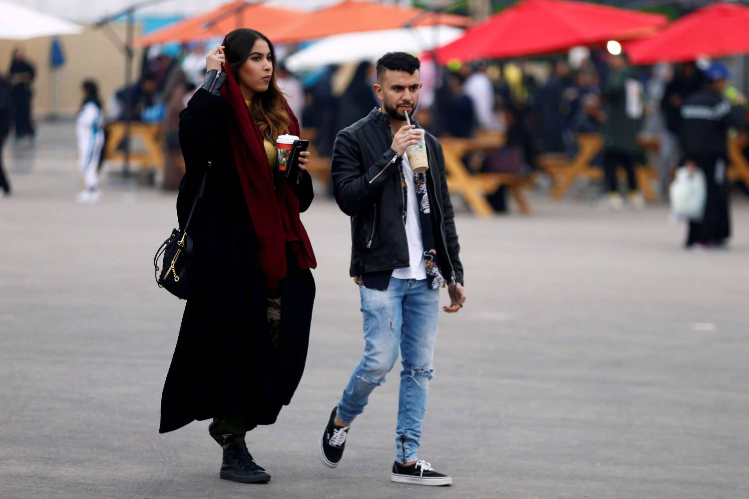 هناك بعض المخاوف من المساس بالضوابط القانونية والاجتماعية للمجتمع السعودي