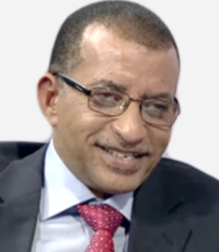 عمر دقير: التمديد للولاة العسكريين مرتبط بمفاوضات السلام