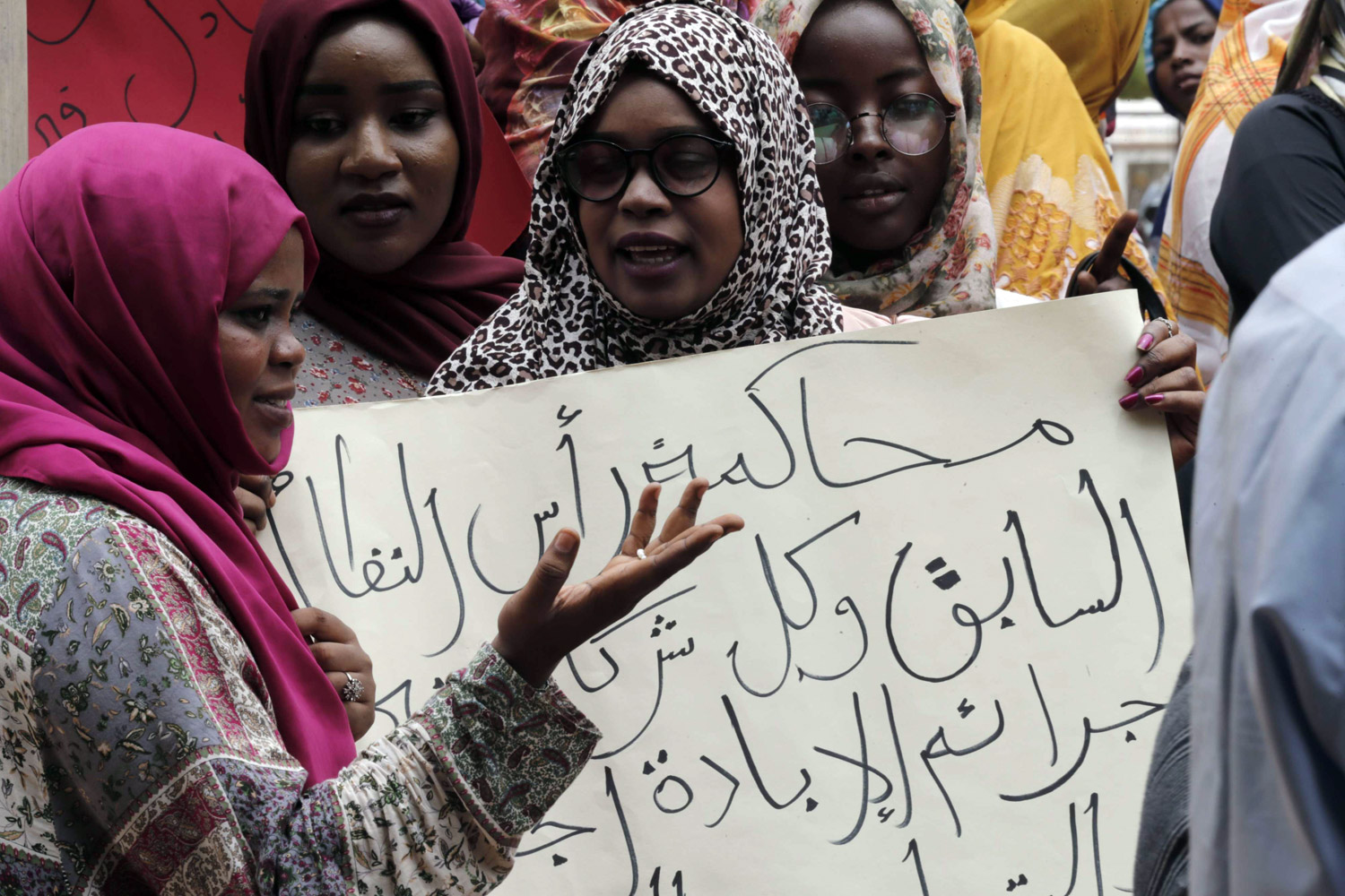 مشاركة الاتحاد الأفريقي في المفاوضات التي تجريها القوى المدنية والحركات المسلحة هدفها الأساسي تفويت الفرصة على حدوث انتكاسات للاتفاق السياسي الموقع