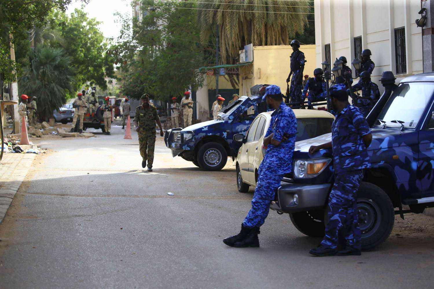 محللون: إرساء خطة لما سيبدو عليه قطاع الأمن المتجدد في السودان