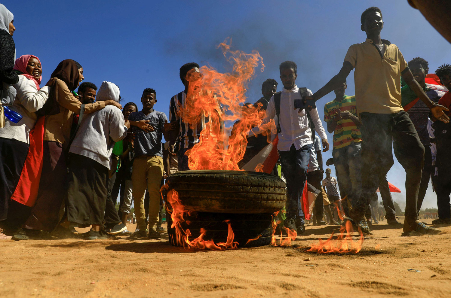 دفع السودانيين نحو مزيد من الفوضى
