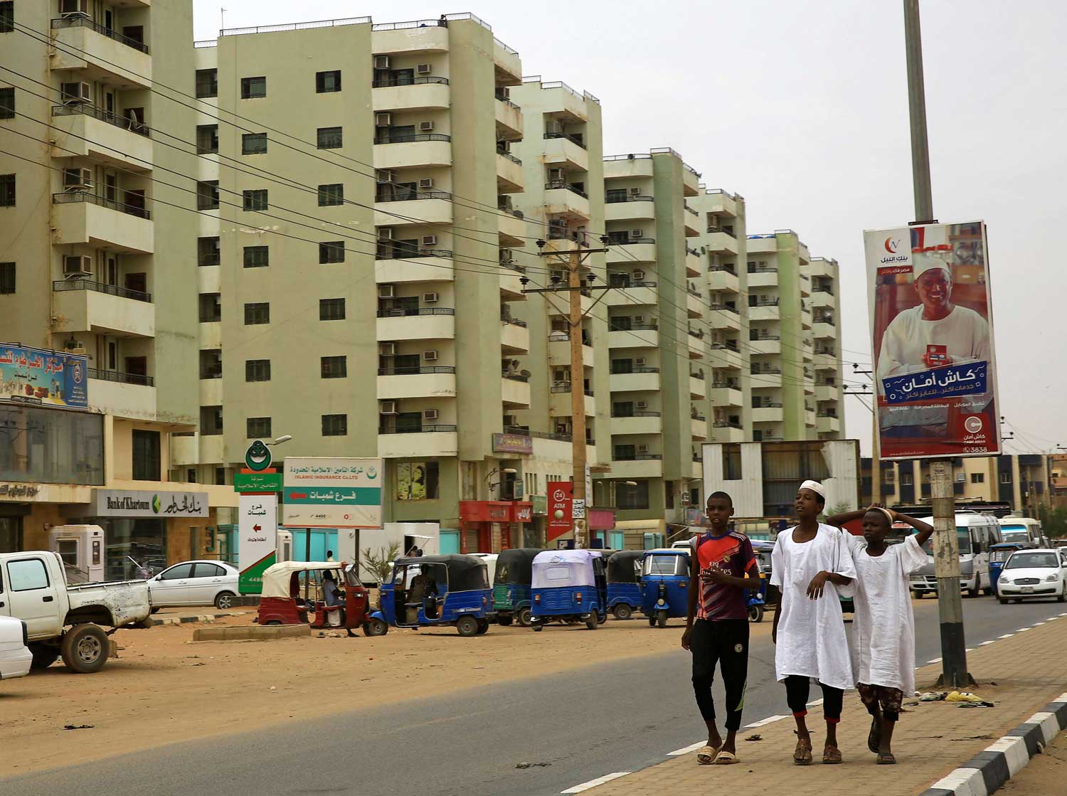 من حق الشعب السوداني اختيار النظام الذي يرتضيه