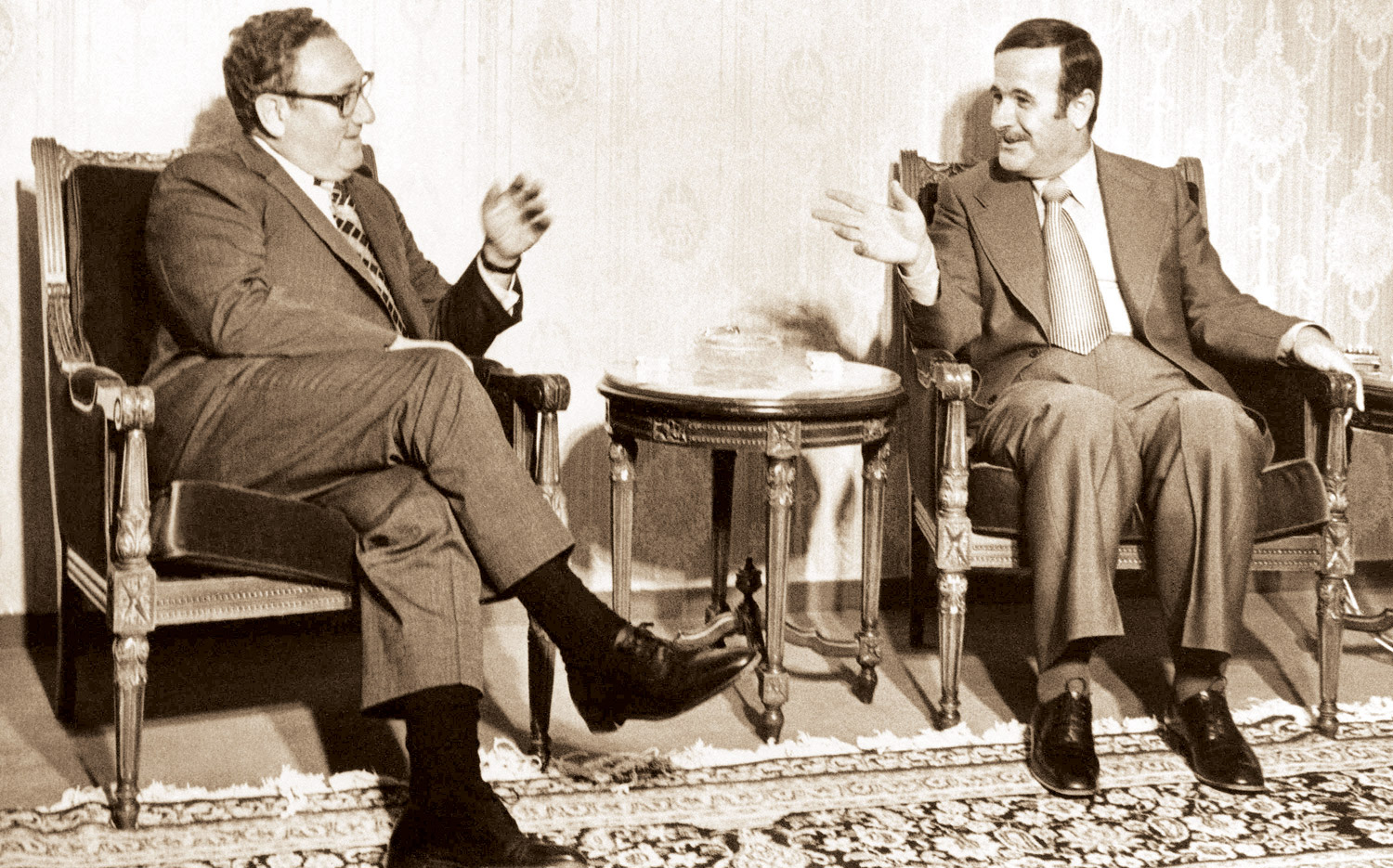 كسنجر حاول مع حافظ دون جدوى